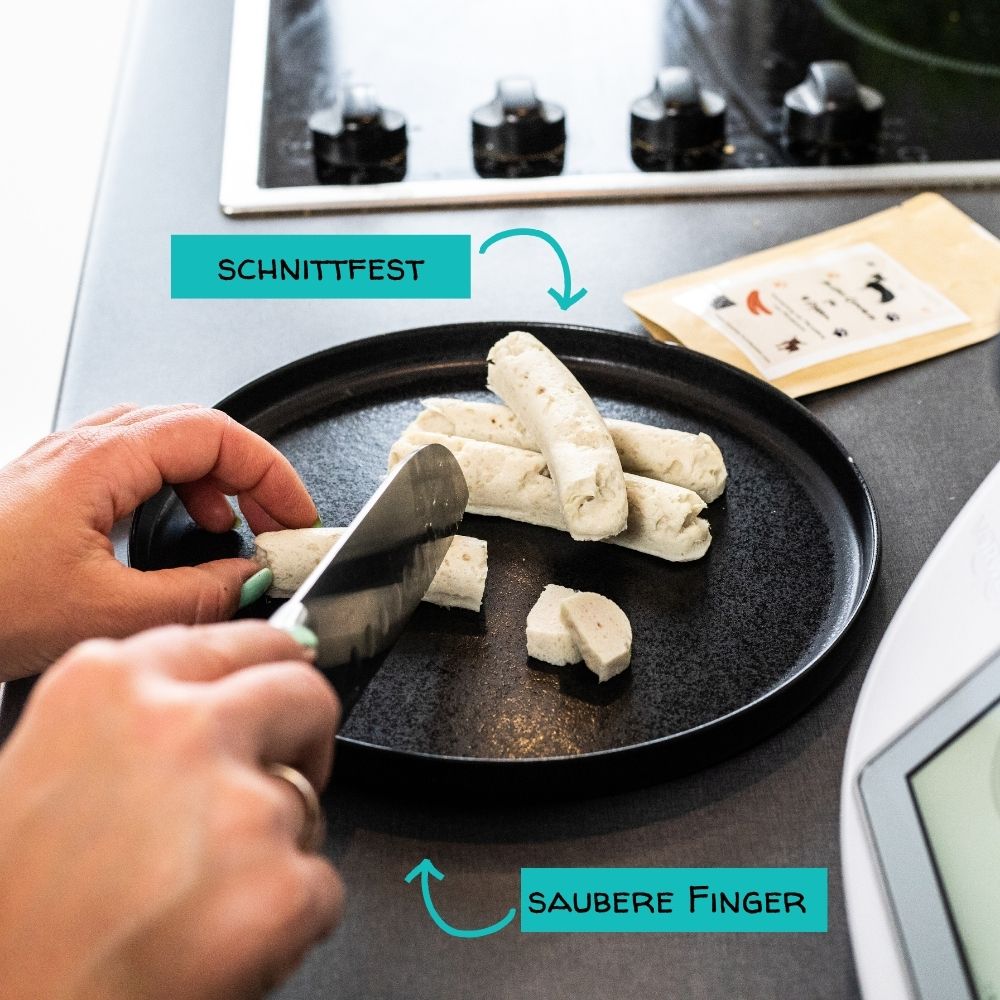 Selbstgemachte Hundewurst mit Wurst,Anettes Mix und Verpackung